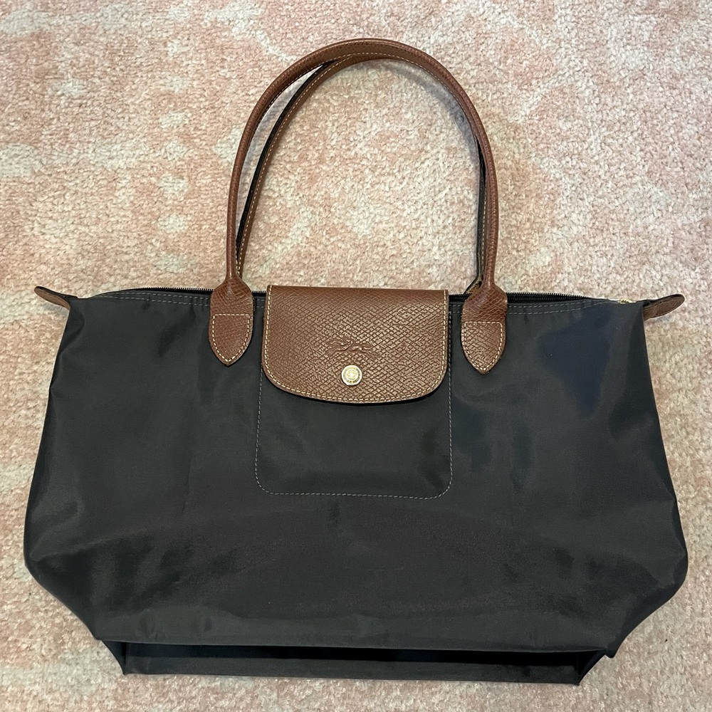 Longchamp Le Pilage original in Gunmetal size Small